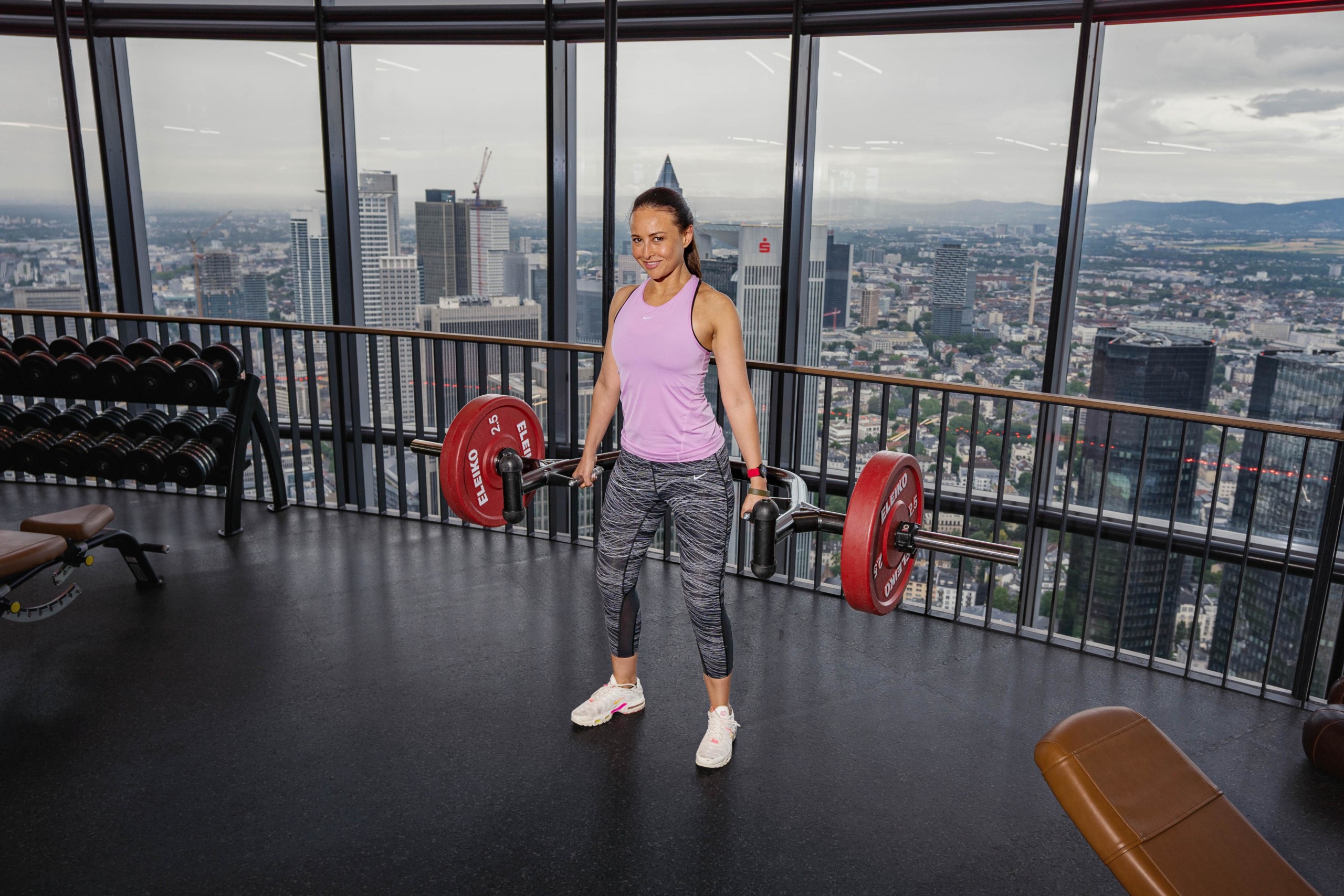 Kreuzheben richtig ausführen | So geht's!